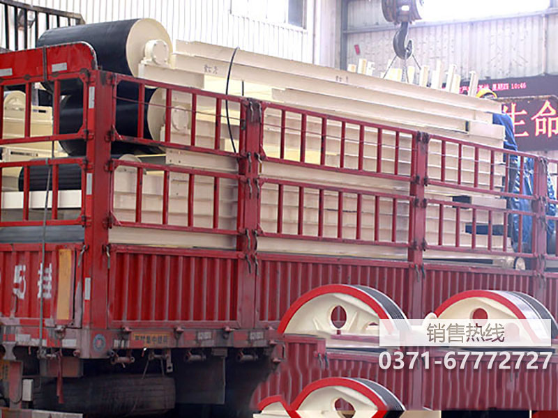 礦石歐版顎破機(jī)，大型歐版鄂破機(jī)參數(shù)-河南世博機(jī)械工 …
